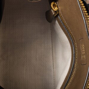 AF5BB169_2BBL_F0244_V_OOO_BKG_6