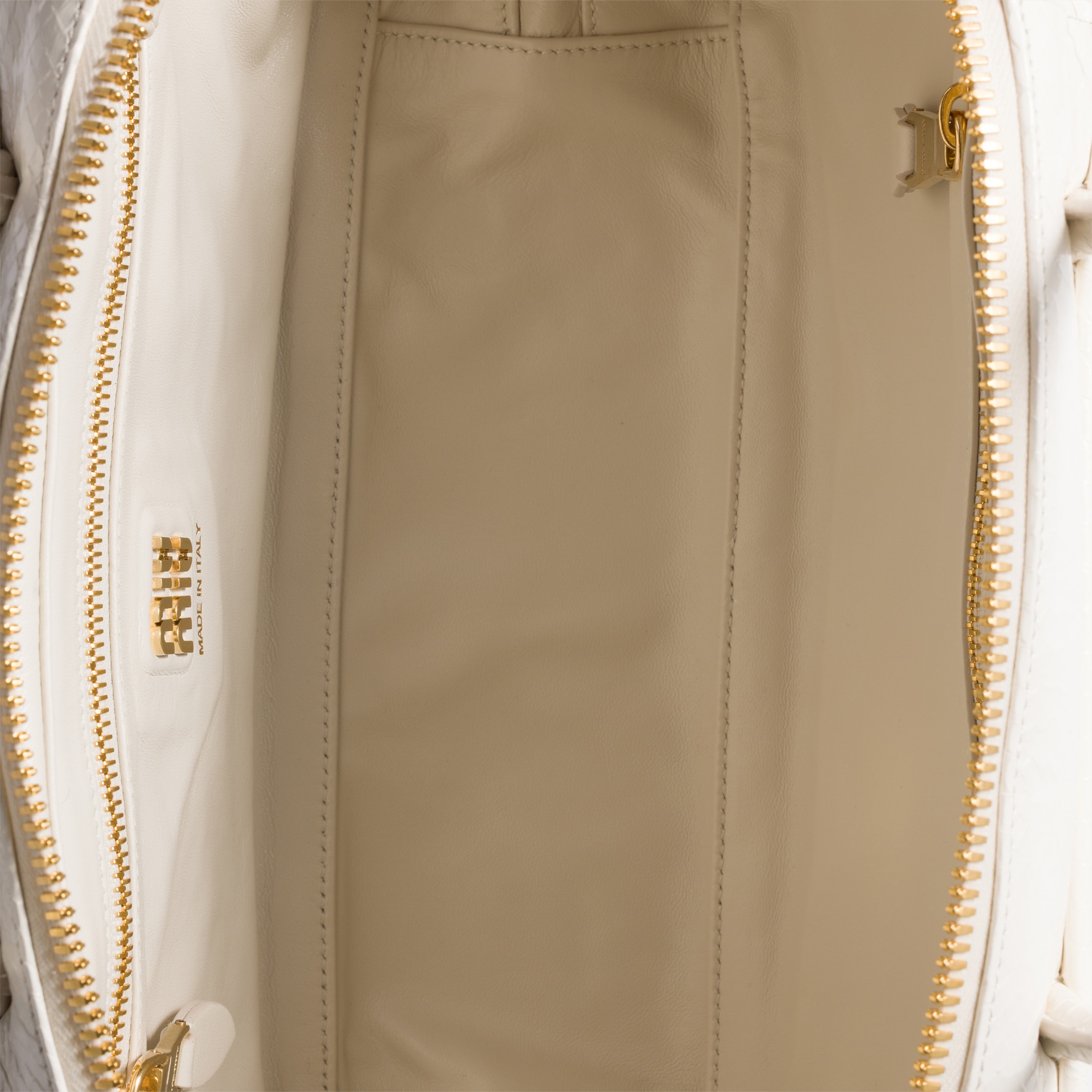 Miu Miu Beau Ayers Leather Bag In White