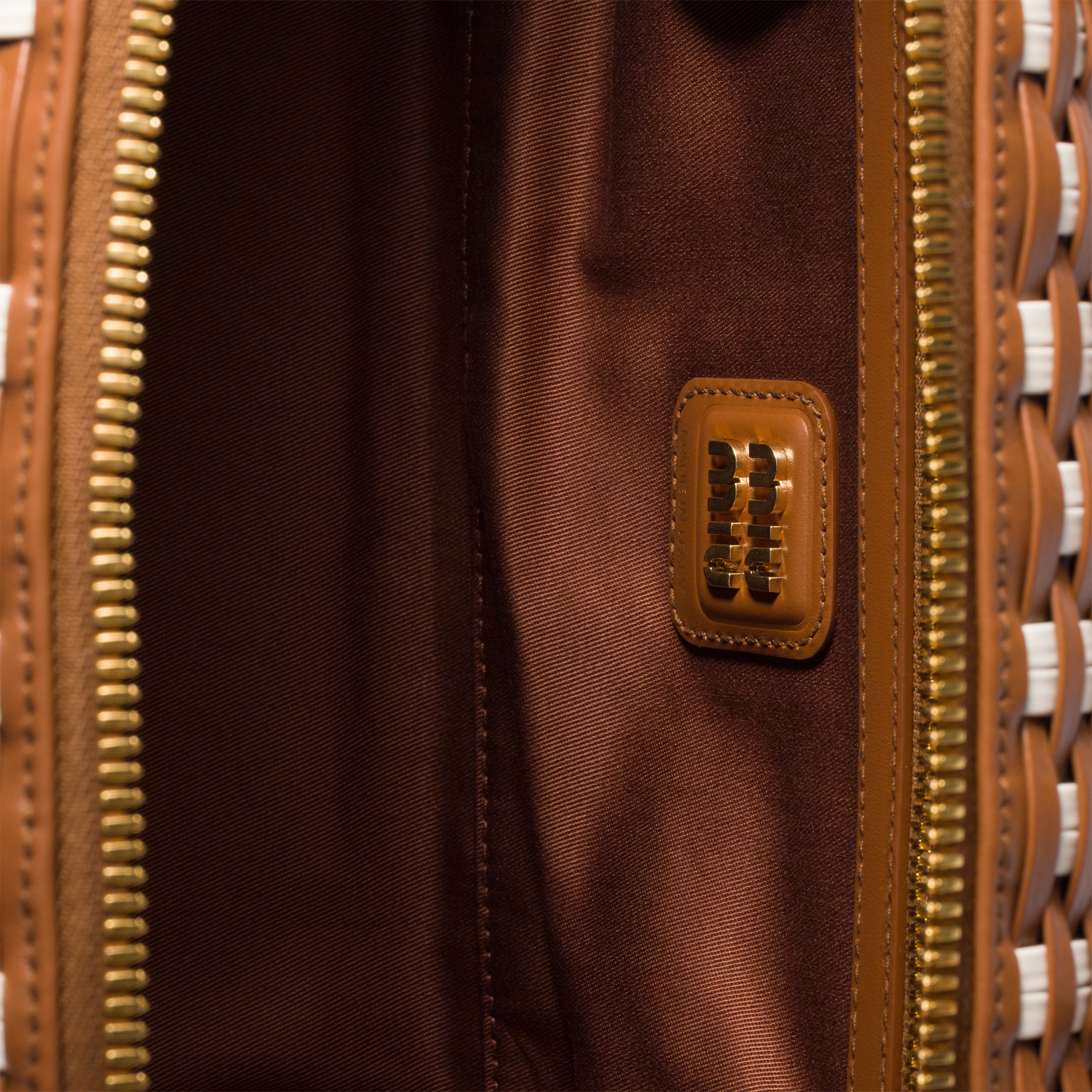 Miu Miu Beau Leather Bag In Cognac/white