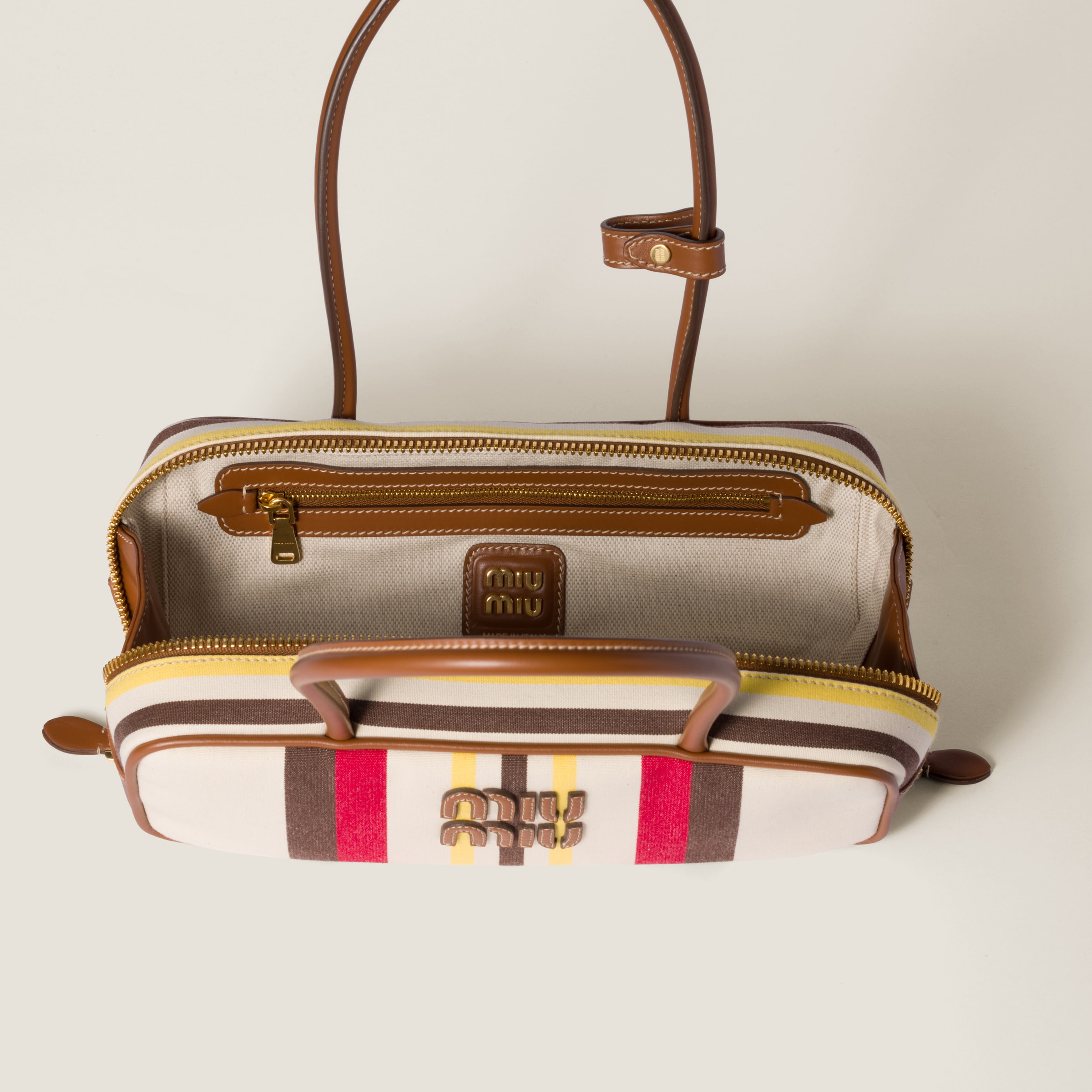 ユニセックス*小さな主役*miumiu*キャンバス レザー ボーバッグ 上品で可愛い》【MiuMiu】ボー キャンバスxレザー バッグ