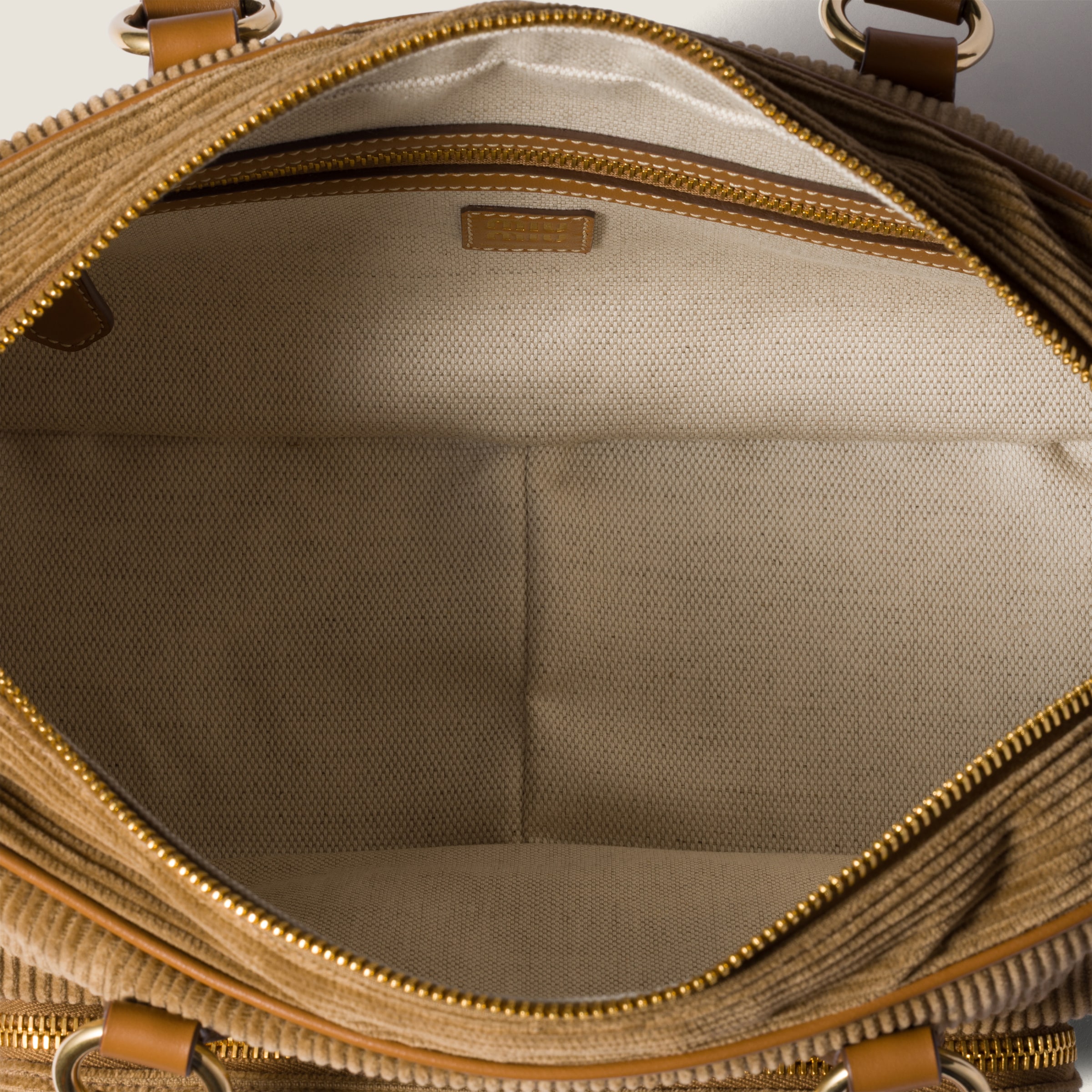 シナモン コーデュロイ ポケット トップハンドル バッグ | Miu Miu