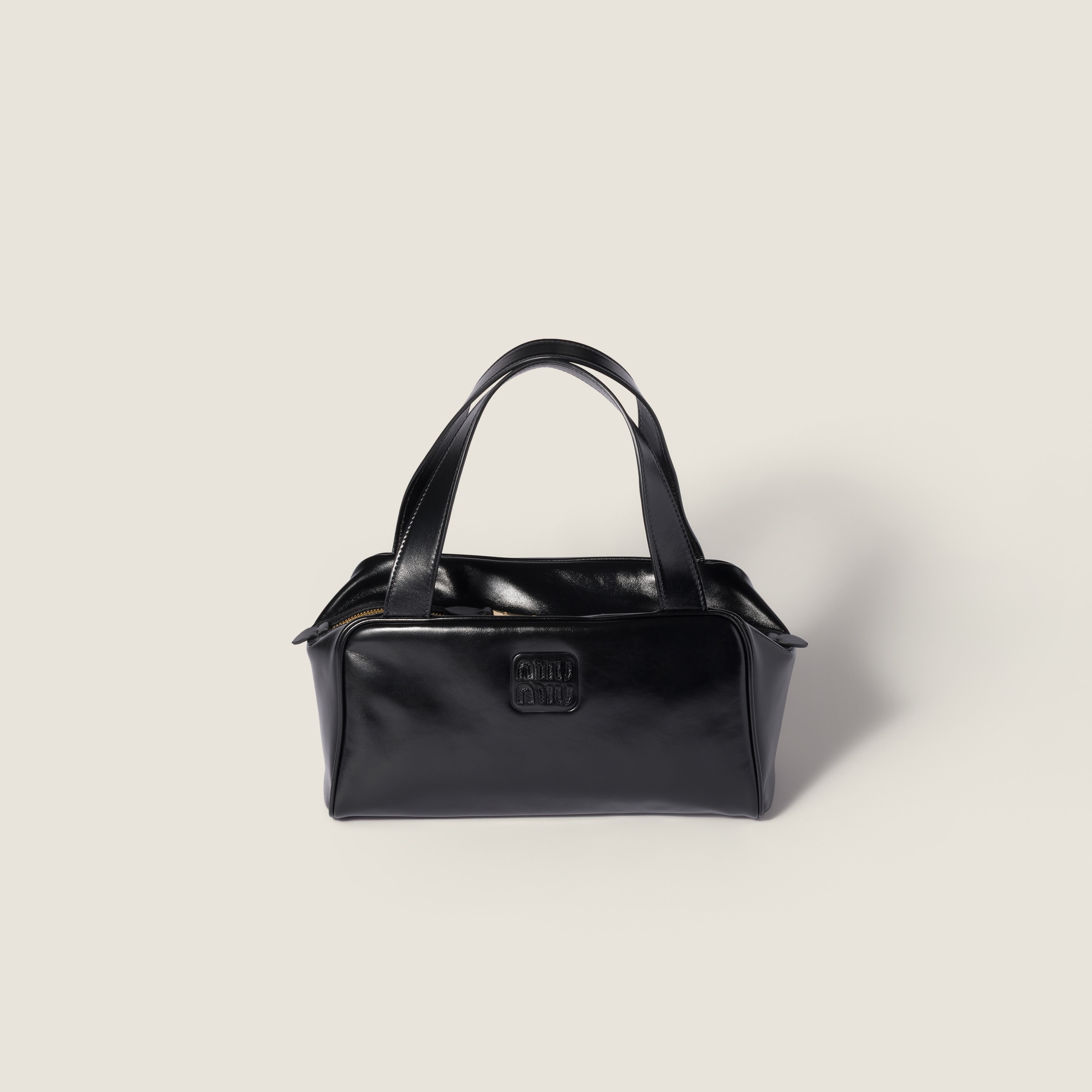 ピアス MiuMiu FW25 Miu Miu Bijoux (5IO213 2F6TF0033) Black Leather Top-handle Bag | Miu Miu