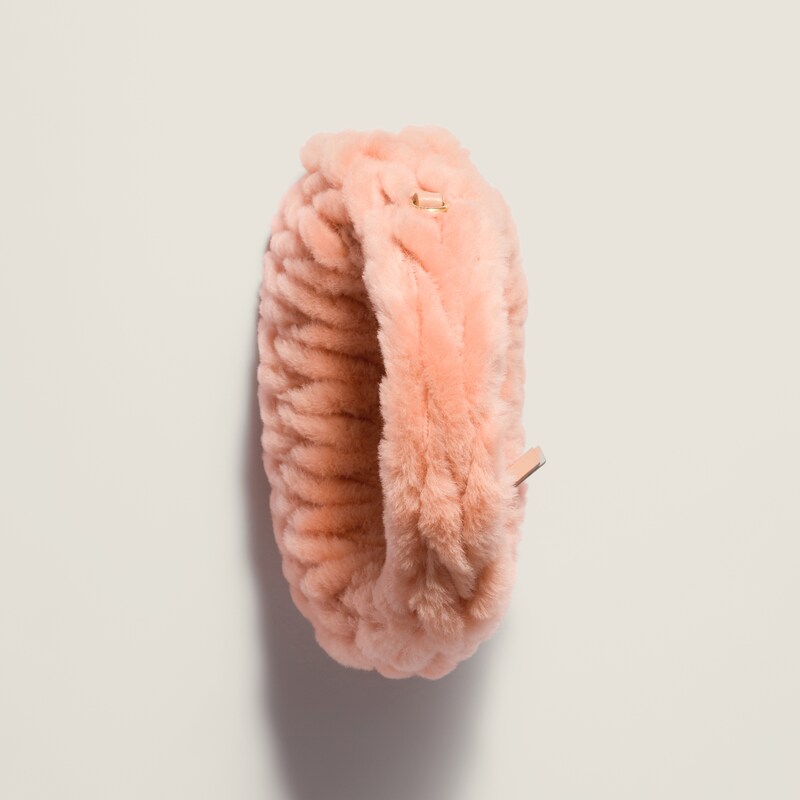 Wander shearling bag