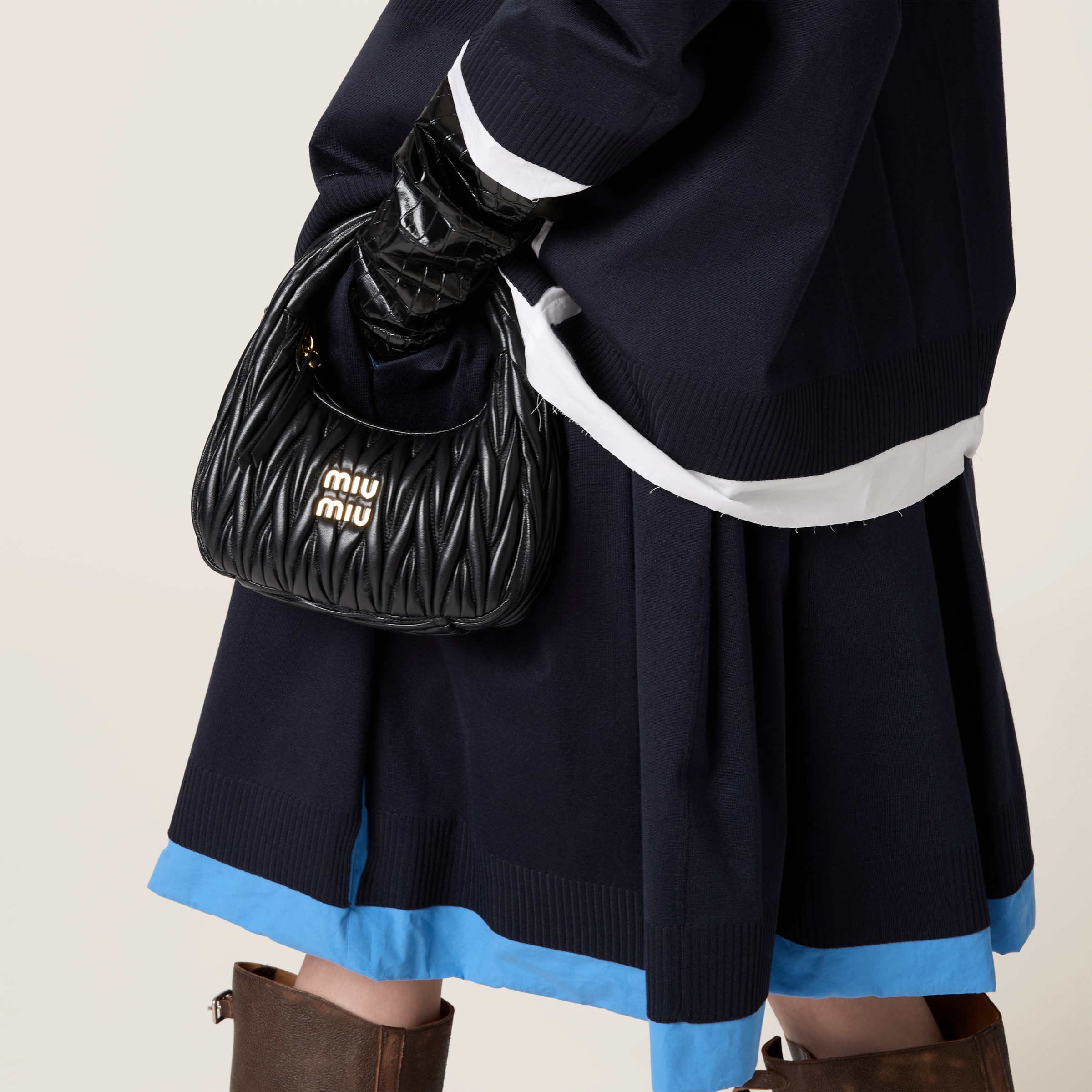 Miu Wander Leather Shoulder Bag in Black - Miu Miu