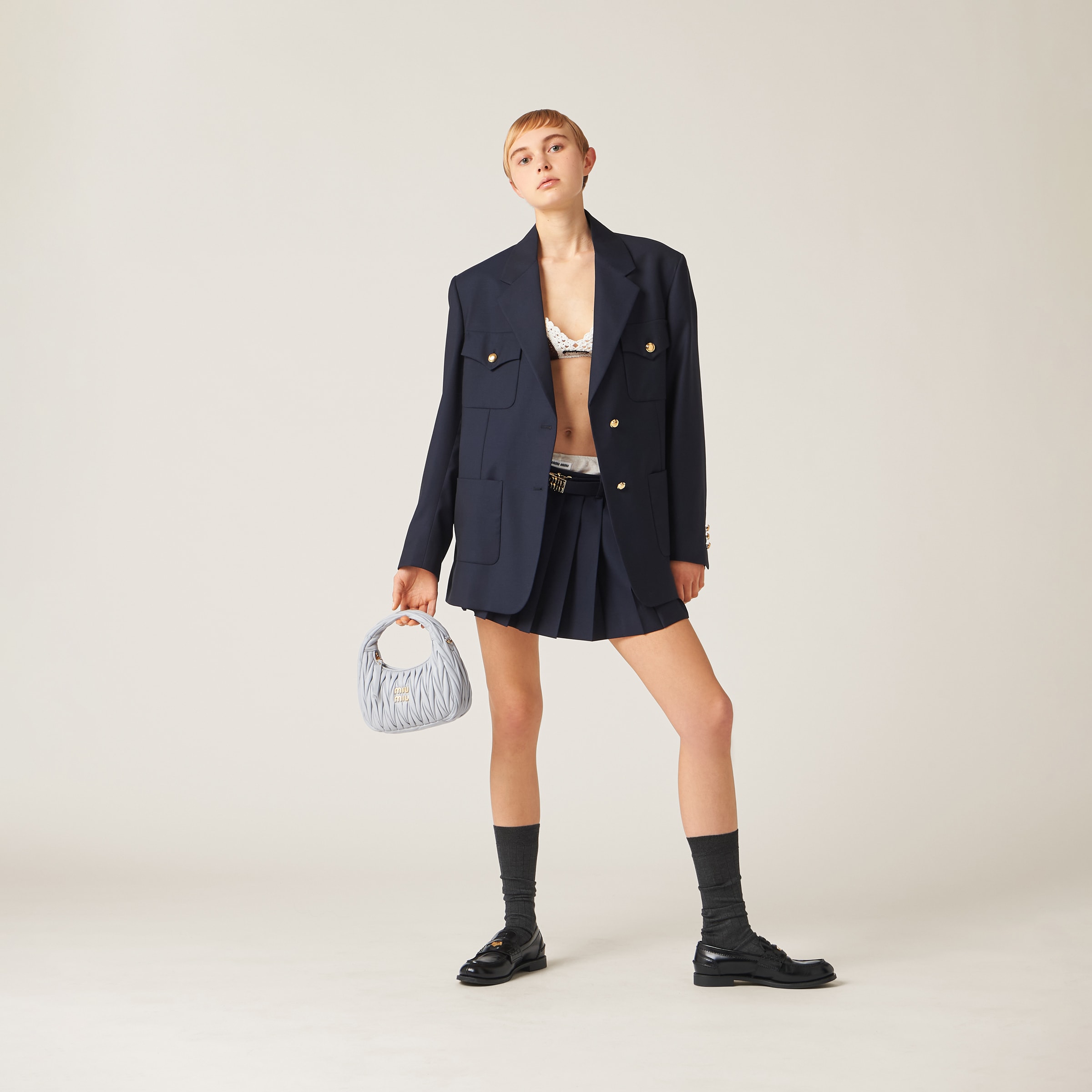 パールグレー ワンダー マテラッセレザー ホーボーバッグ | Miu Miu
