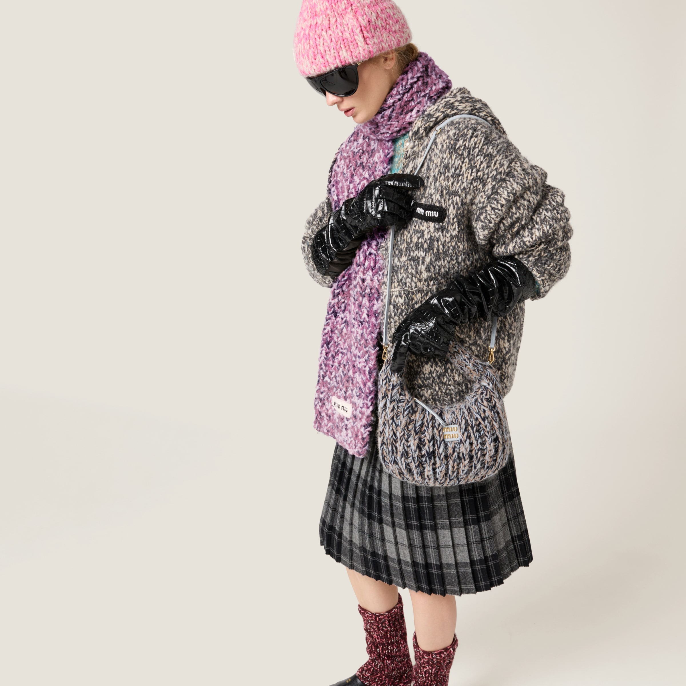 Miu Miu ロゴパッチ ポロセーター | ブルー | FARFETCH JP