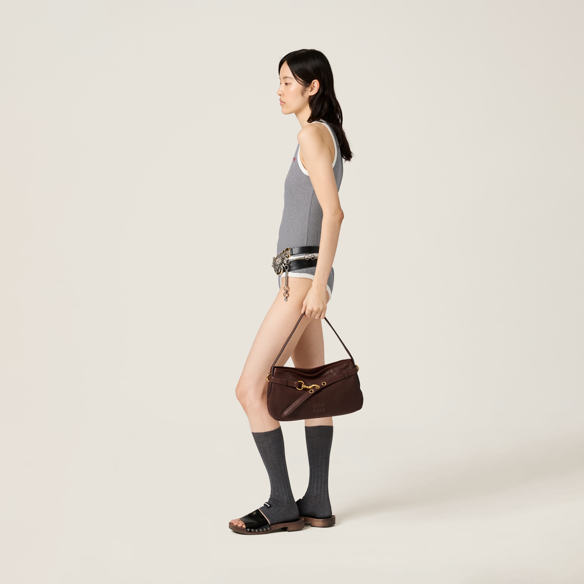≪Miu Miu≫アバンチュールナッパレザーバッグ Large size Miu Miu Aventure ナッパレザーバッグ | ブラウン | FARFETCH JP