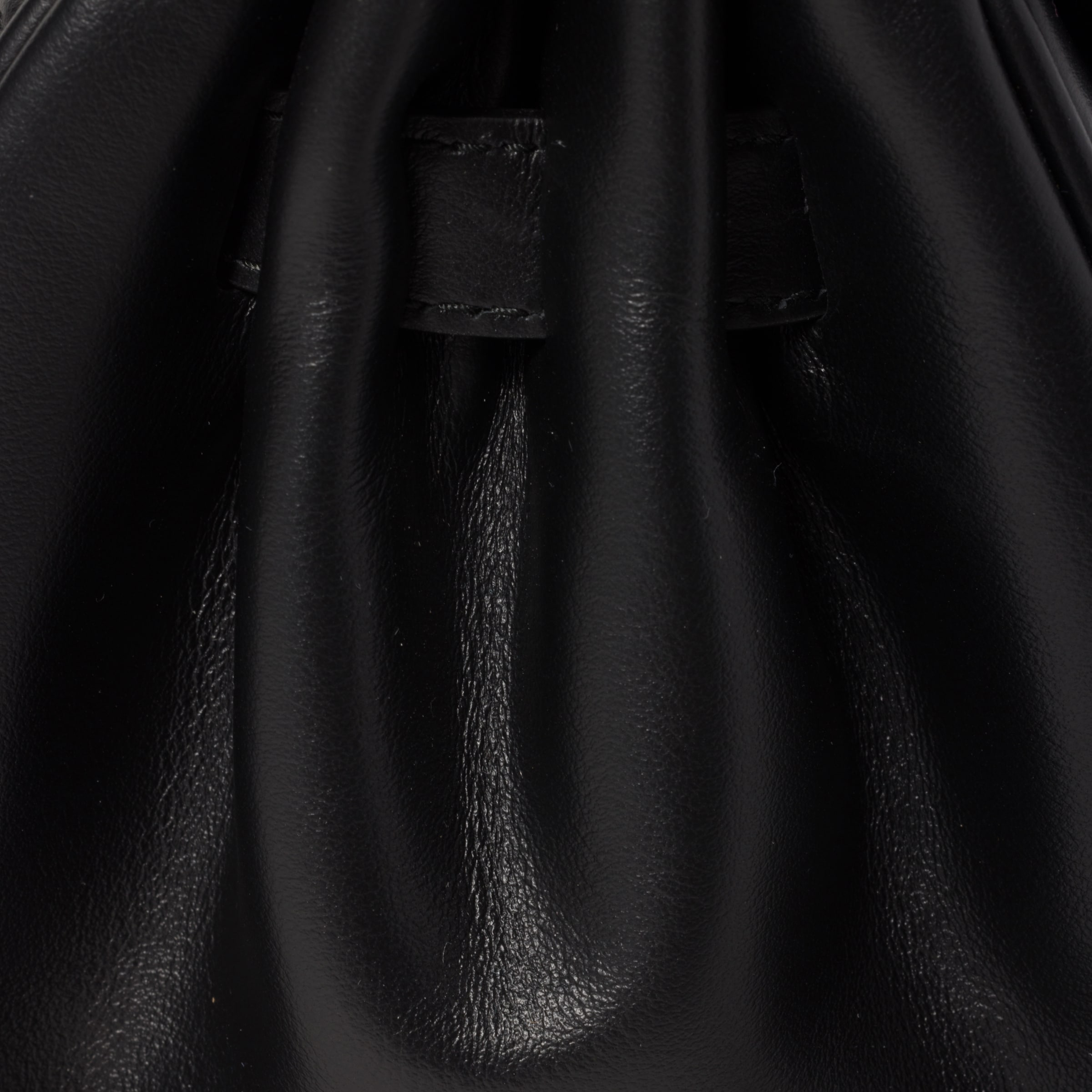 Black Leather Shoulder Bag | Miu Miu