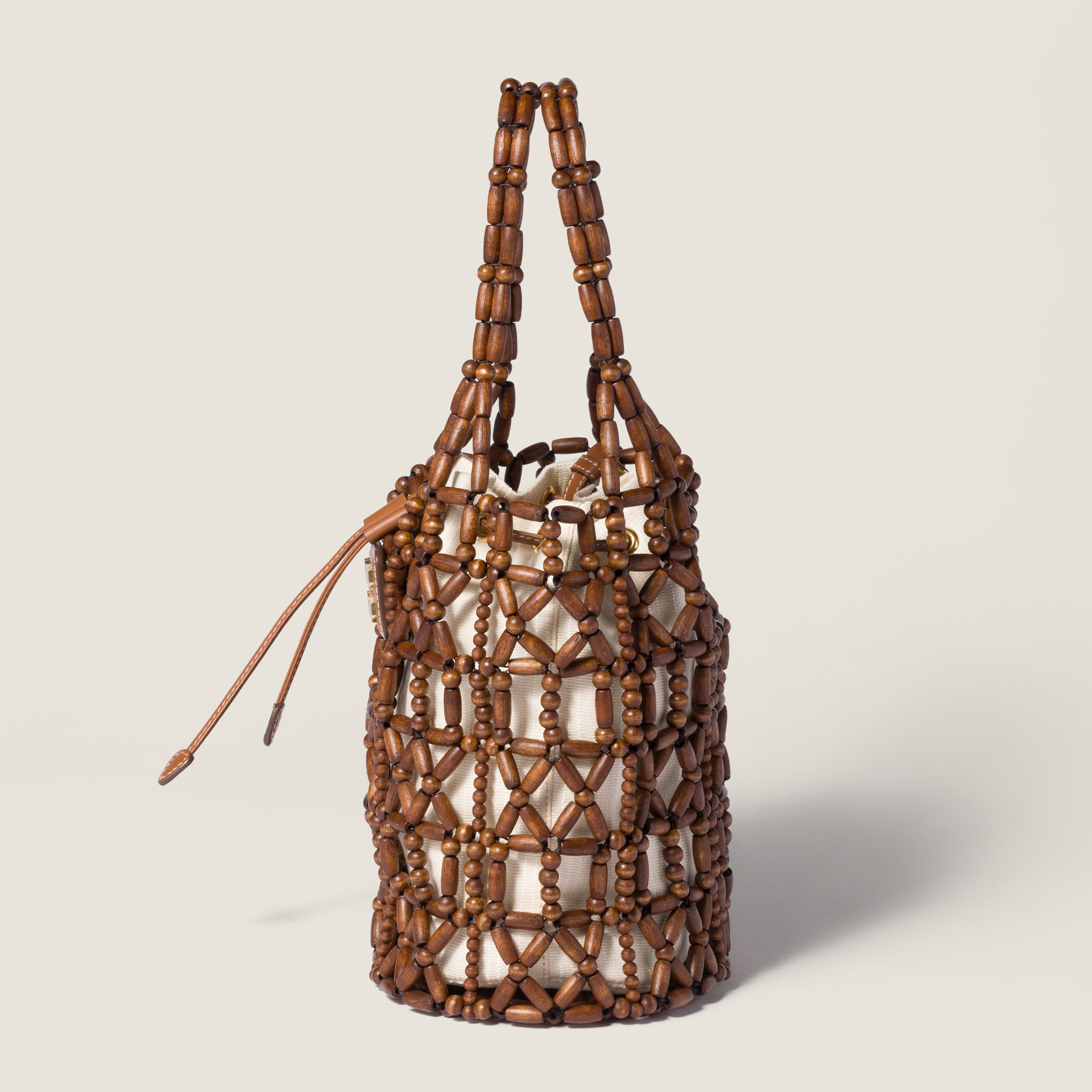 バッグ TO.MiU Cocoa Brown Mesh Bucket Bag | Miu Miu - United States