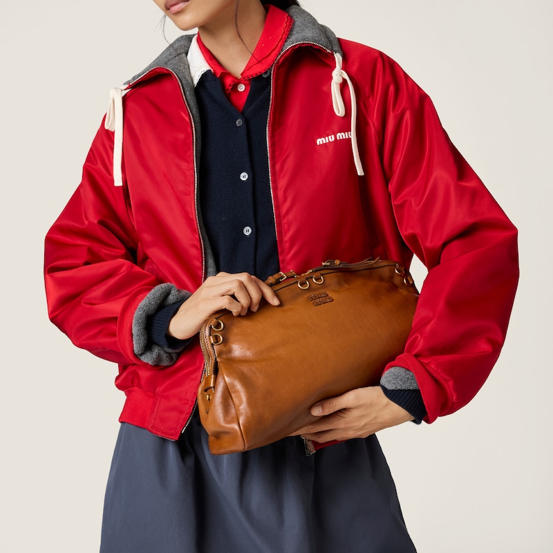 حقيبة كلاتش Caprice من الجلد