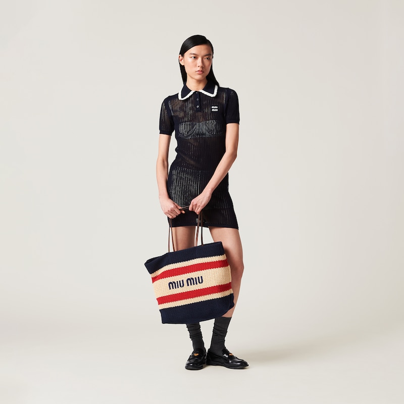 Bolsa tote trançada com efeito ráfia