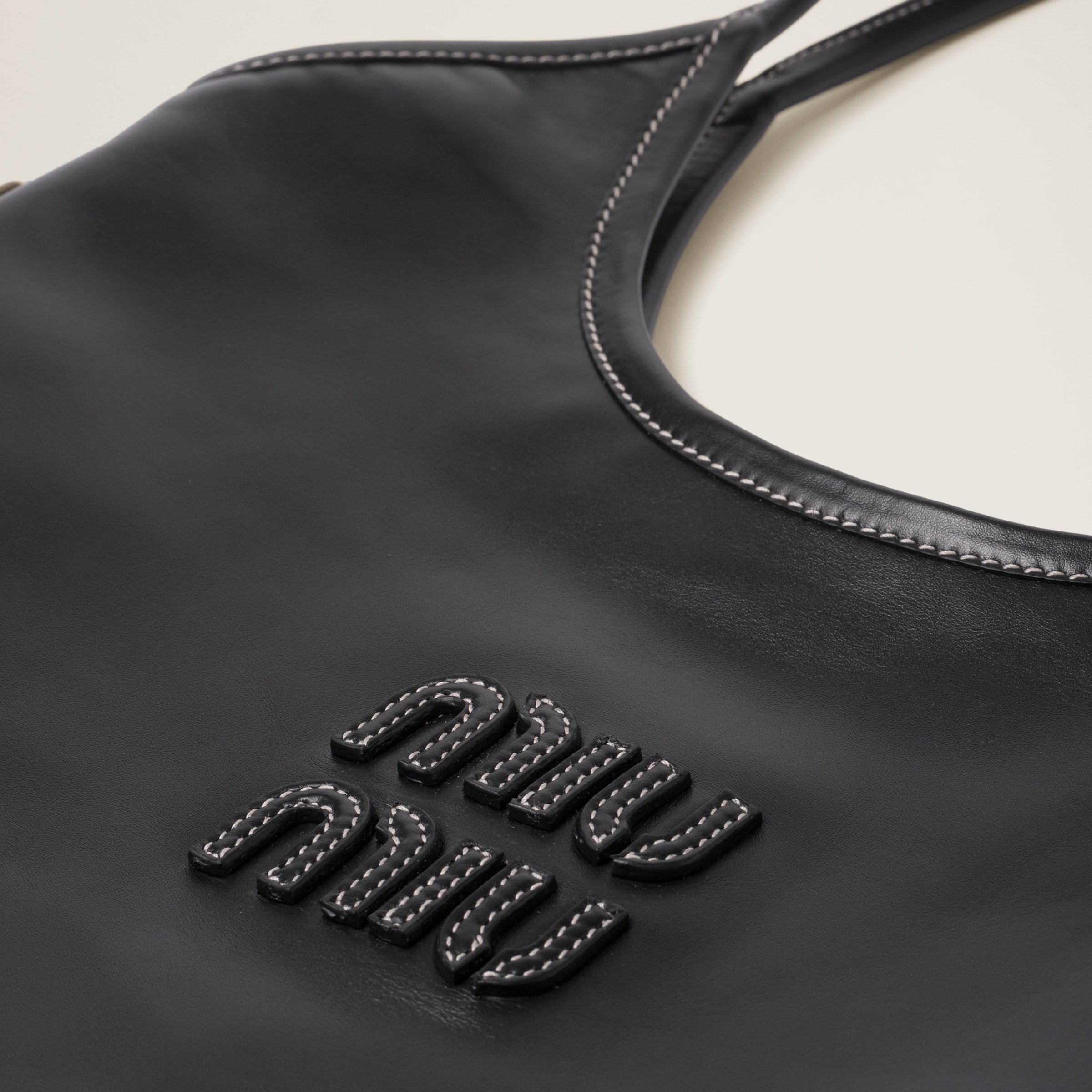 【MIUMIU】 IVYレザーバッグ 関税込 Black Ivy Leather Handbag | Miu Miu