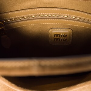 AF5BG231_2CSS_F0393_V_MLN_BKG_6