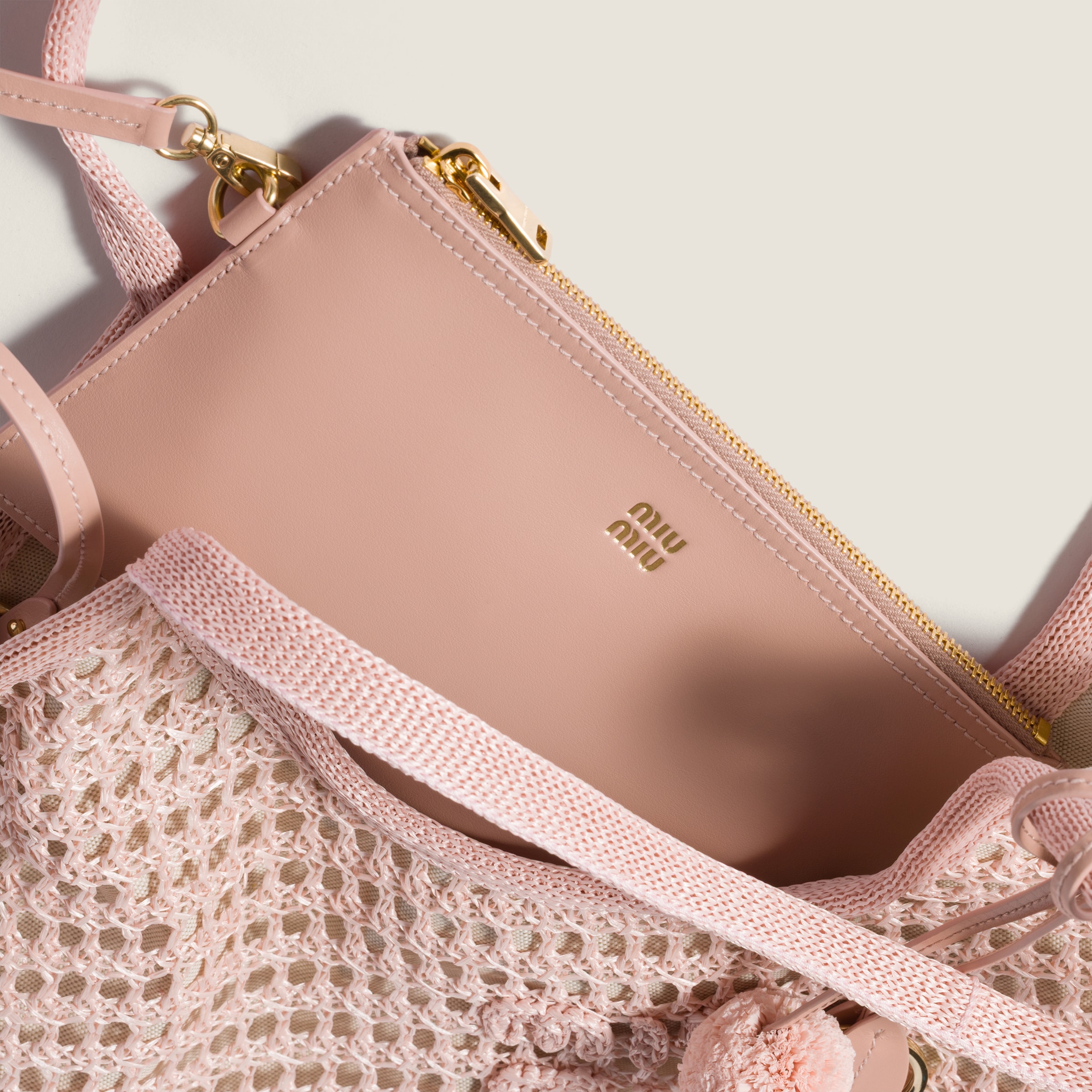 Orchid Pink Ivy Raffia Crochet Bag | Miu Miu - United States