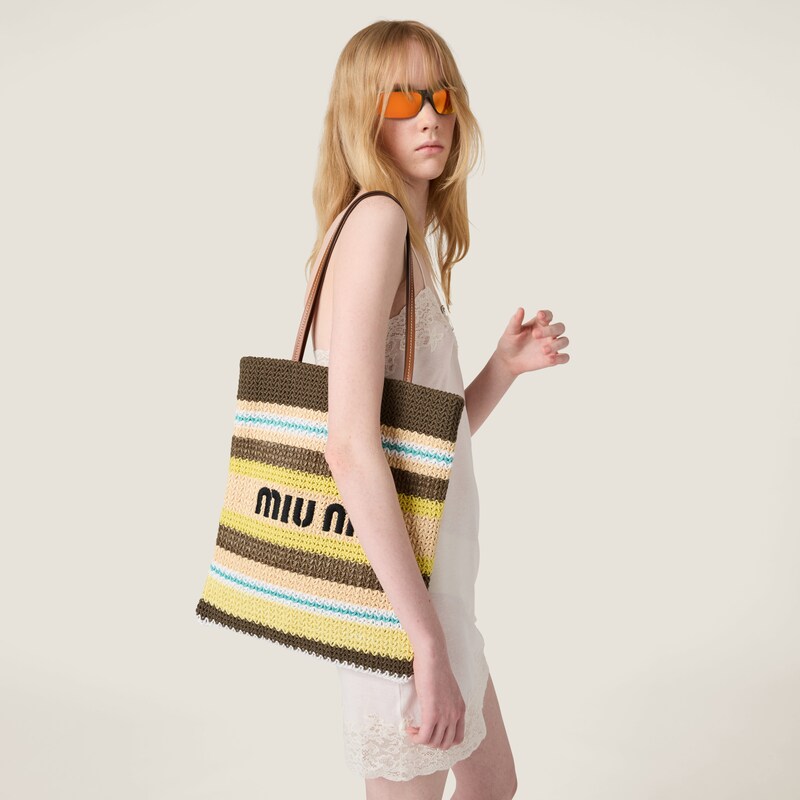 Bolsa tote trançada com efeito ráfia