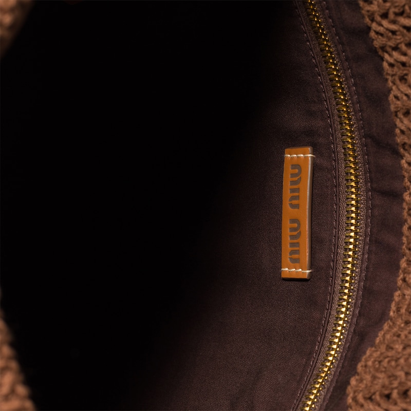 Bolsa tote trançada com efeito ráfia