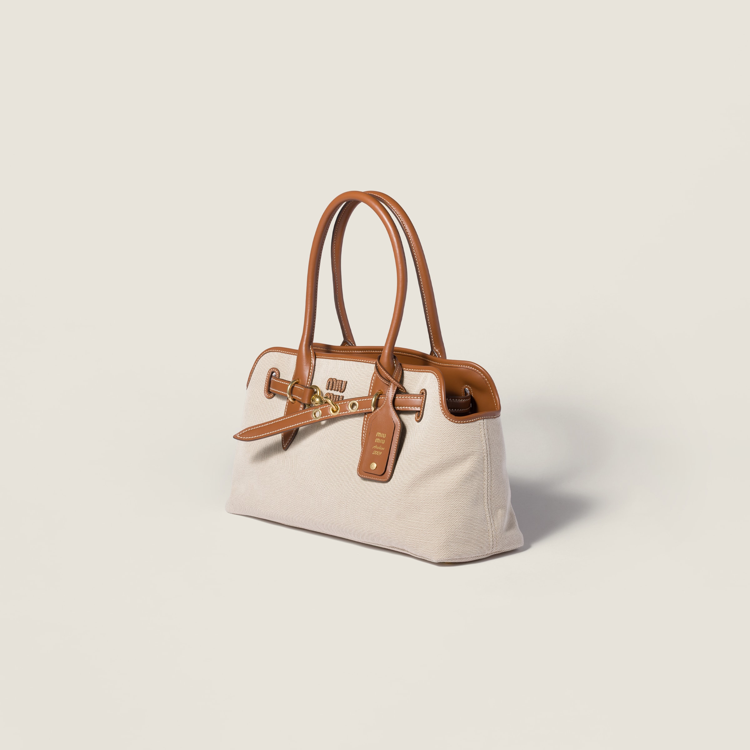 Shoulder Bags For Women: Designer Side Bags | Miu Miu