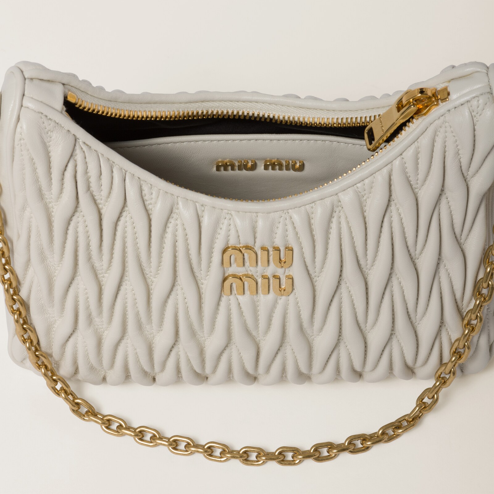 Matelassé Shoulder Bag