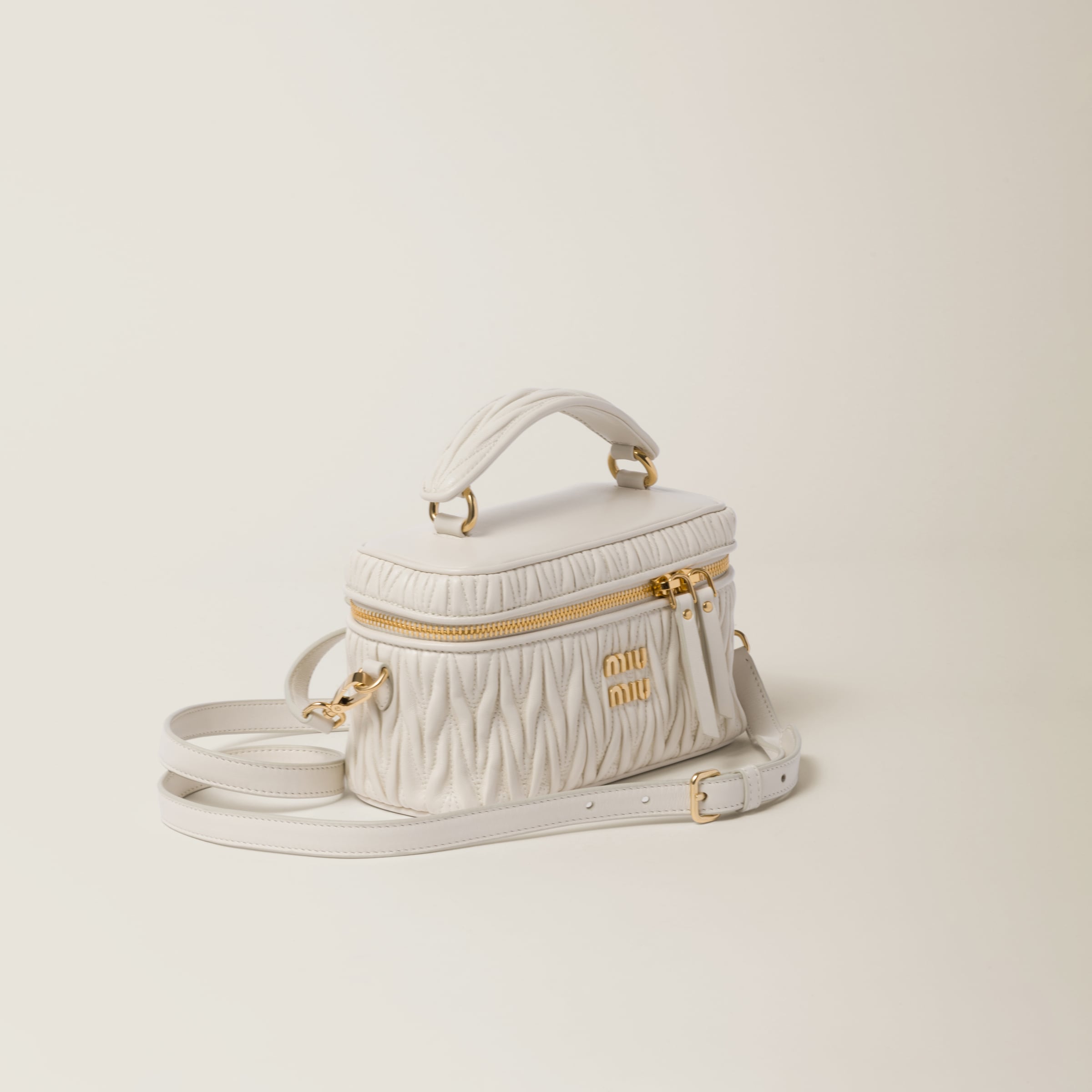 White Matelassé Nappa Leather Shoulder Bag | Miu Miu White Matelassé Nappa Leather Shoulder Bag | Miu Miu