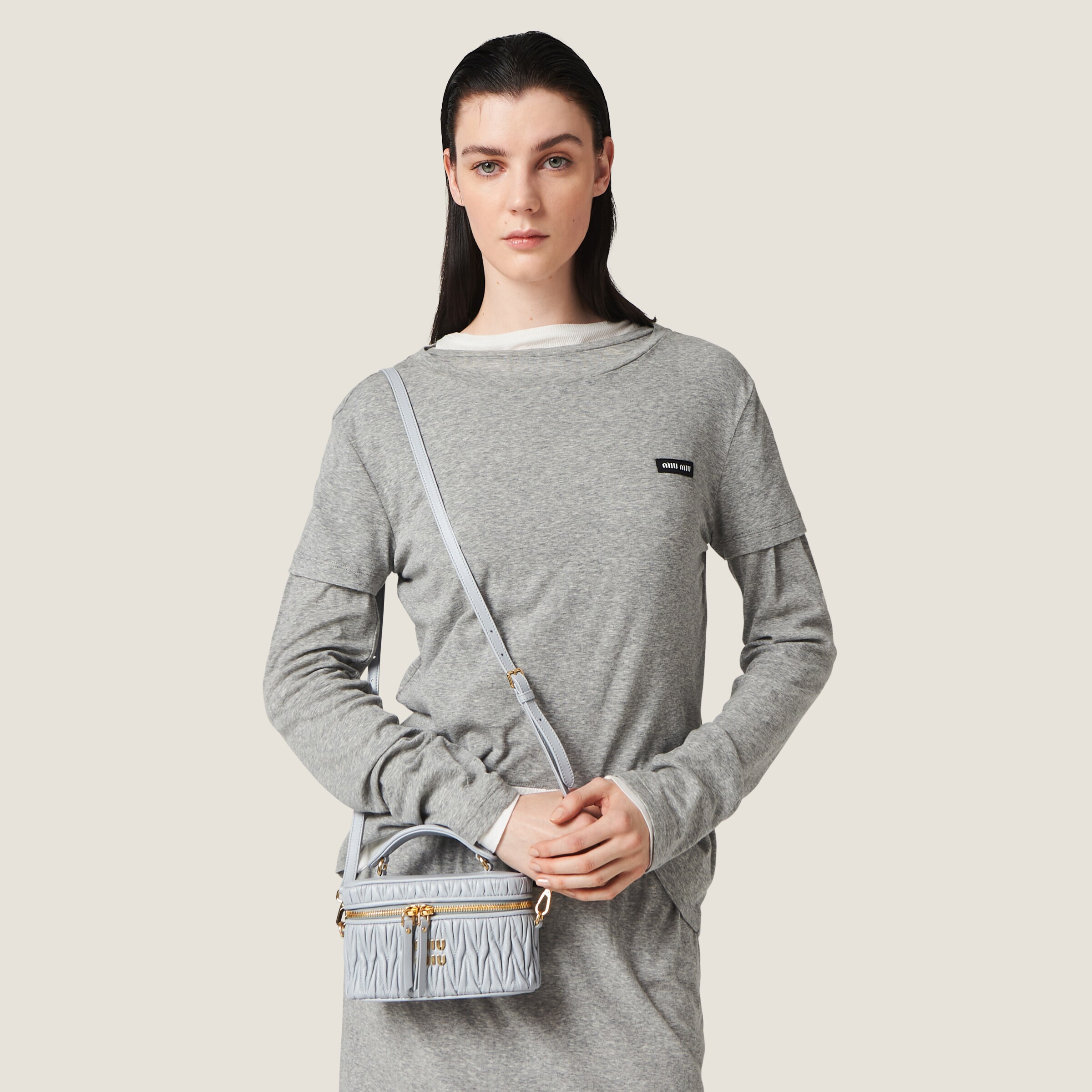 コーンフラワーブルー マテラッセレザー ショルダーバッグ | Miu Miu コーンフラワーブルー マテラッセレザー ショルダーバッグ | Miu Miu