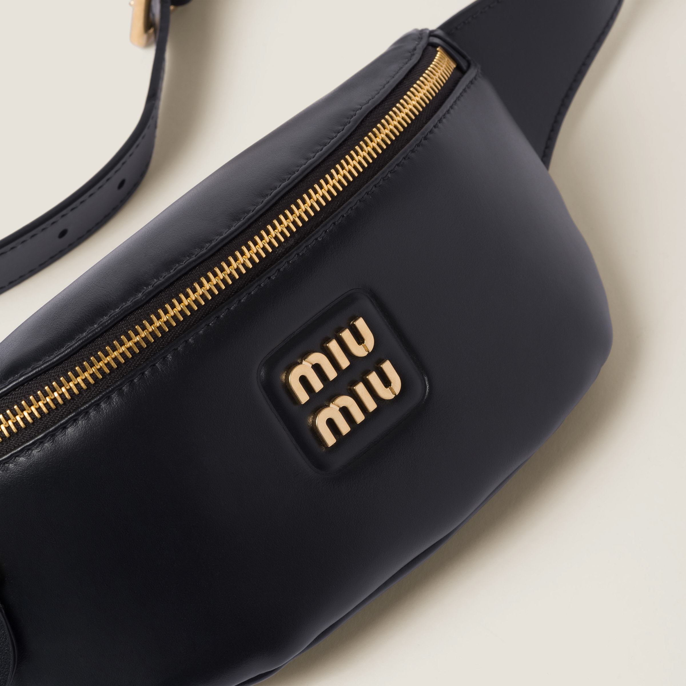 Miu miu hot sale belt bag