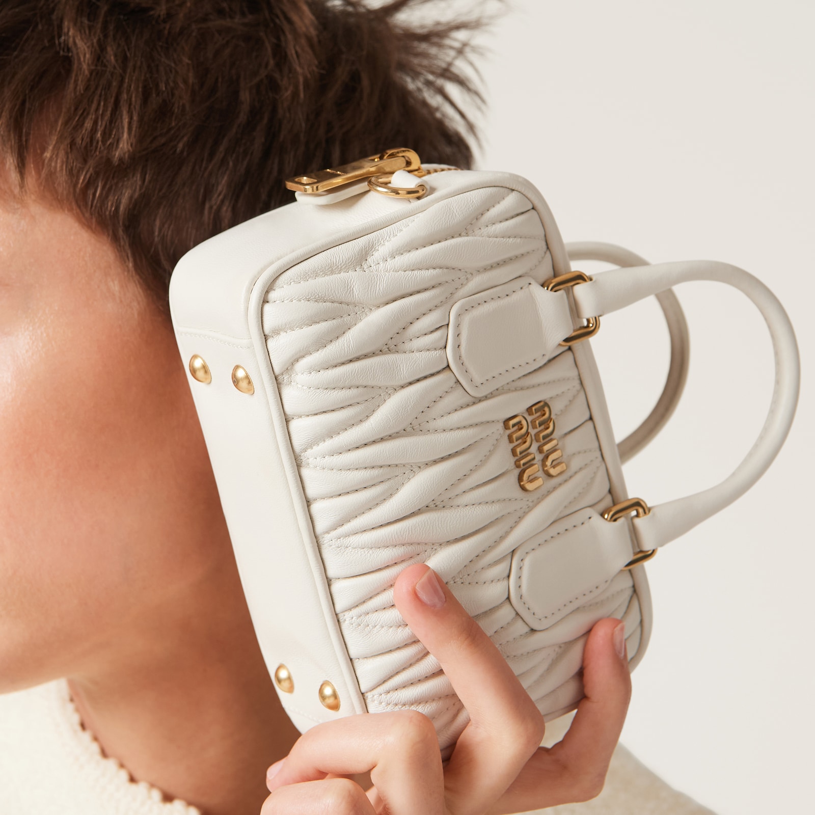 ARCADIE MATELASSÉ BAG 19 IN SILVER GLOSSY CALFSKIN GOLD HARDWARE