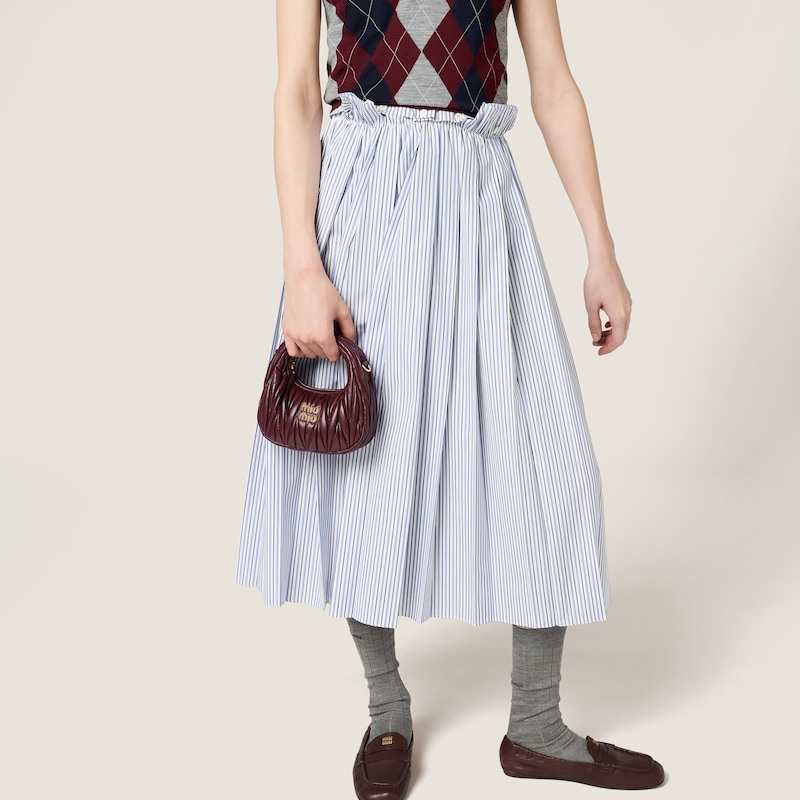 حقيبة هوبو Wander صغيرة جلد نابا ماتلاسي