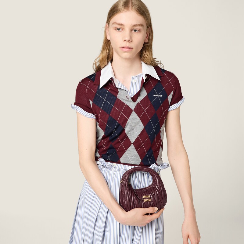 حقيبة هوبو Wander صغيرة جلد نابا ماتلاسي