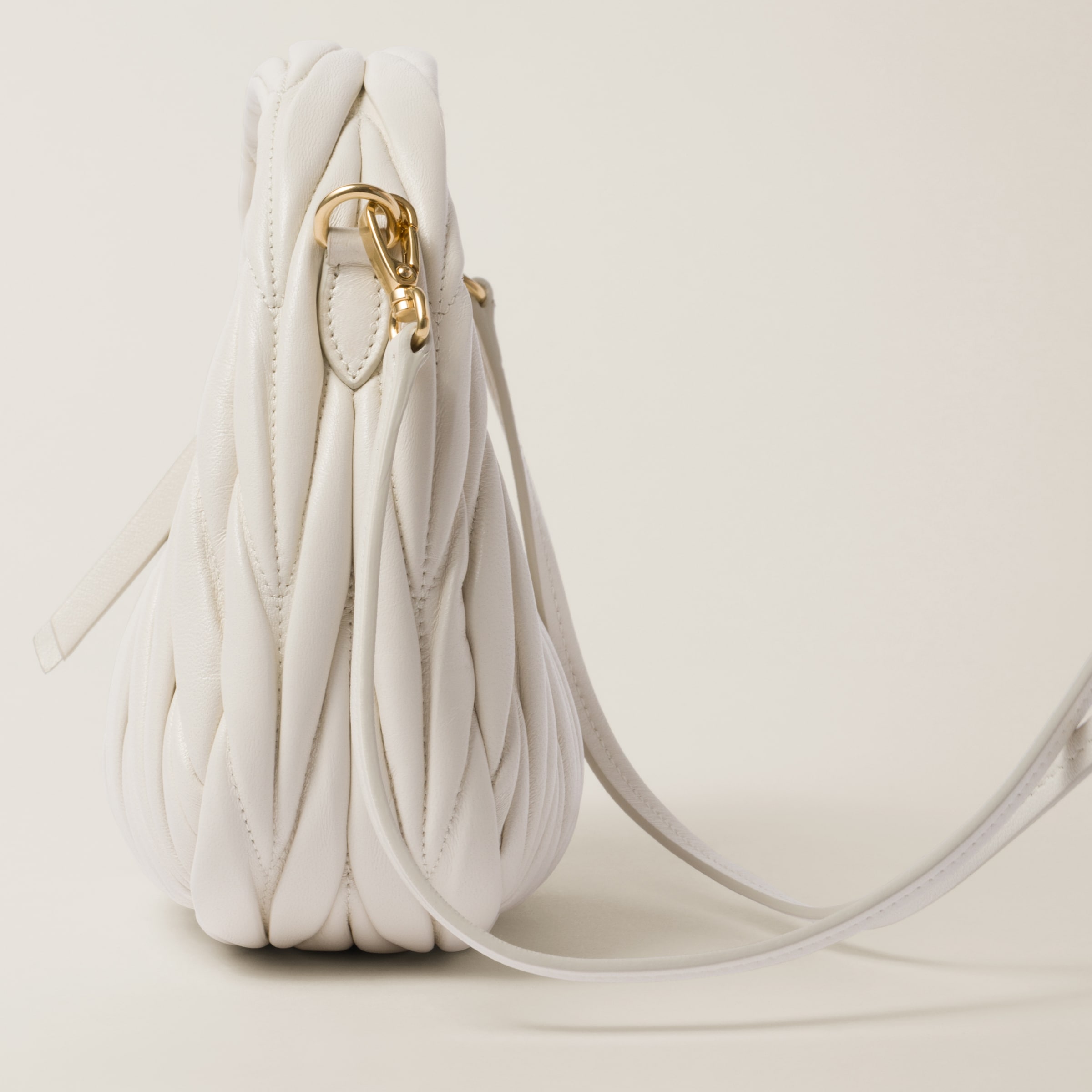 White Wander Matelassé Nappa Leather Hobo Mini-bag | Miu Miu White Wander Matelassé Nappa Leather Hobo Mini-bag | Miu Miu