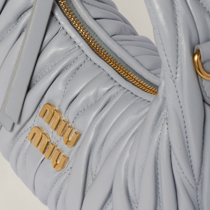 Wander Mini Hobo Bag aus Matelassé-Nappaleder