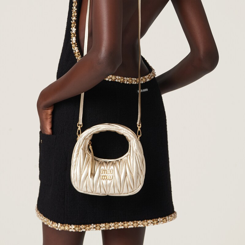 Wander Mini Hobo Bag aus Matelassé-Nappaleder