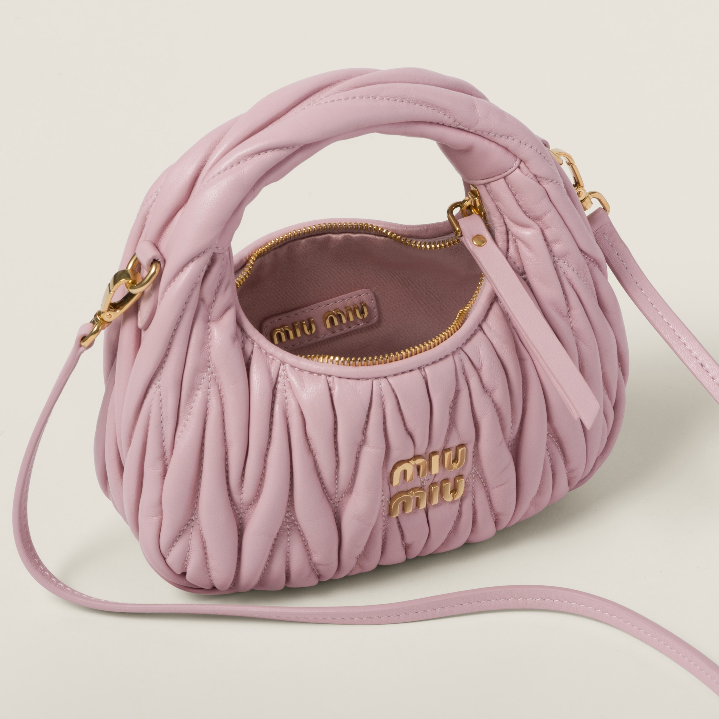 Mini Sac Hobo Wander En Nappa Matelass?� Rose Alb?�tre | Miu Miu