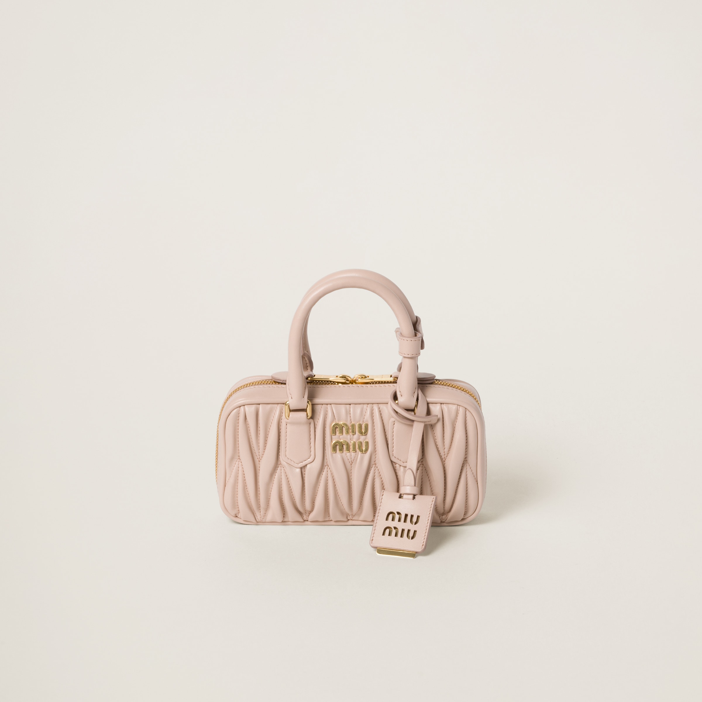 新しいエルメス ピンクベージュ アルカディ マテラッセレザー ミニバッグ | Miu Miu 靴