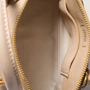 AF5BP090_2BBL_F0065_V_OOO_BKG_6