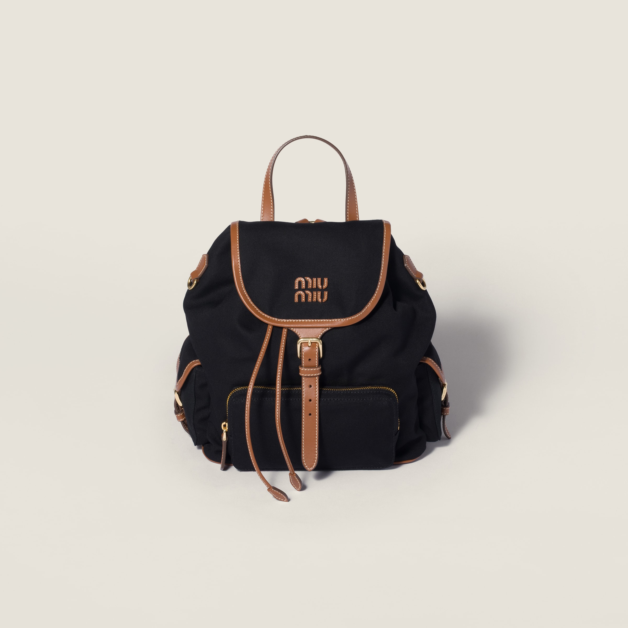 MIU MIU ブラックバックパック Black Leather Backpack | Miu Miu - Japan