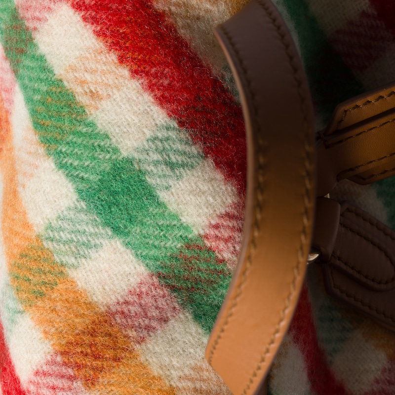 Sac à dos en cuir et plaid