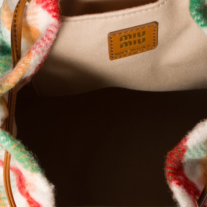 플래드 및 가죽 백팩