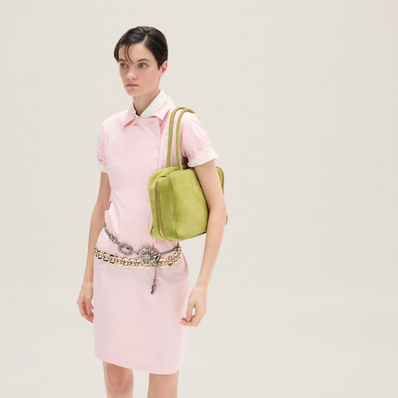 Metal belt with crystals