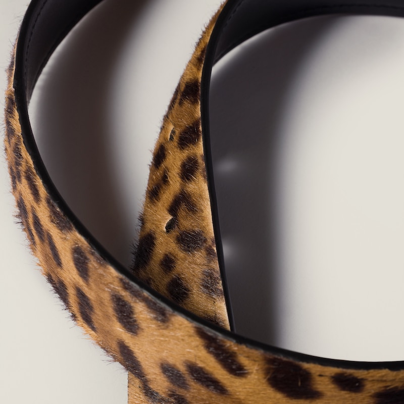 Printed leather belt