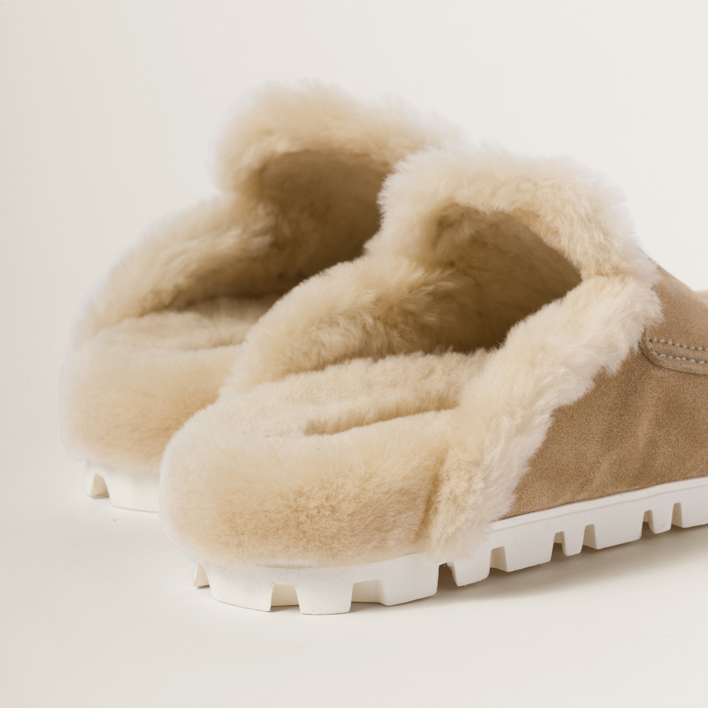MIUMIU 26S MULES IN CARAMEL BROWN SUEDE