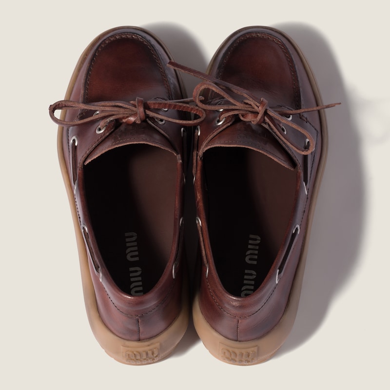 Deck Schuhe aus Leder