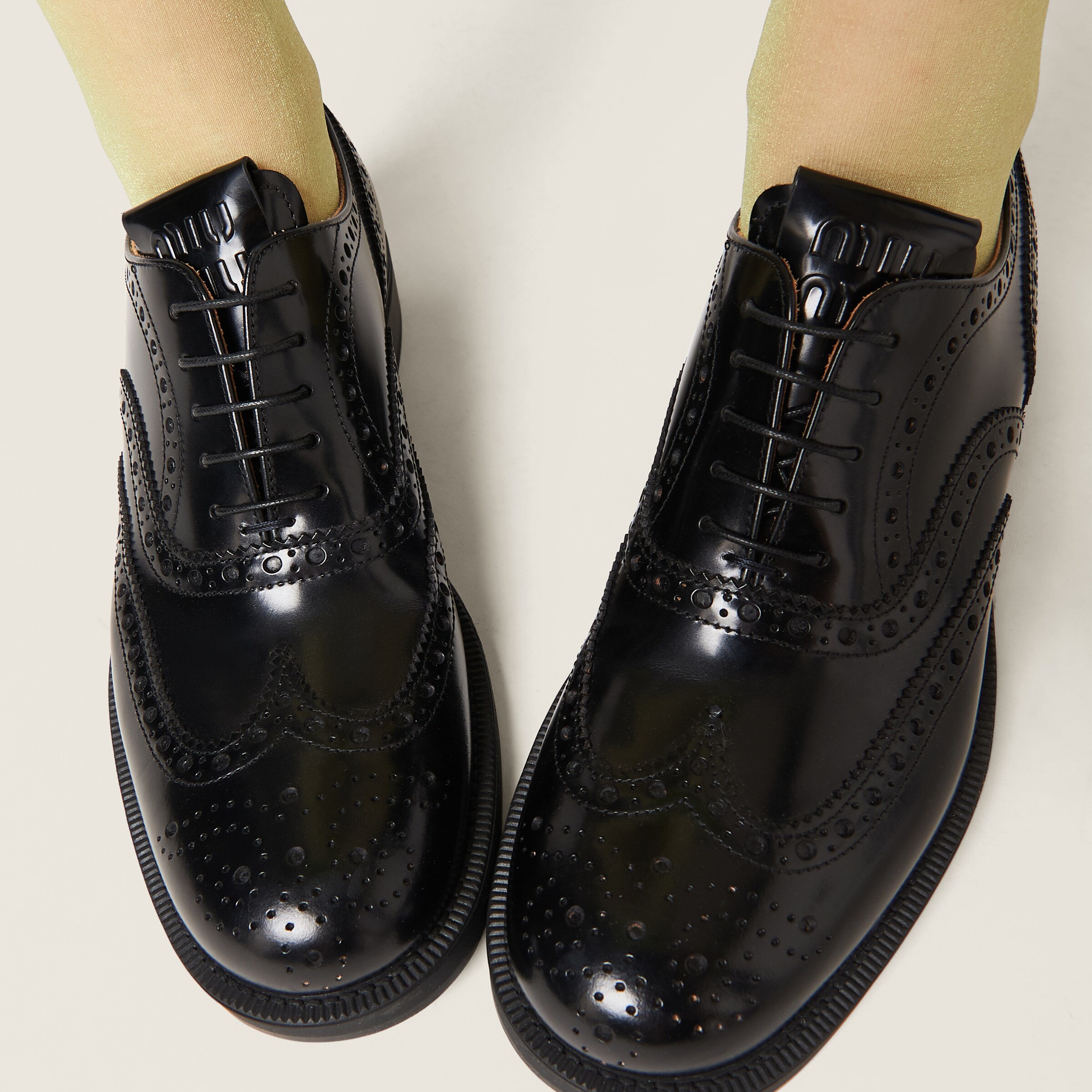 ブラック Church's X Miu Miu ブラッシュドレザー オックスフォード ブローグシューズ | Miu Miu