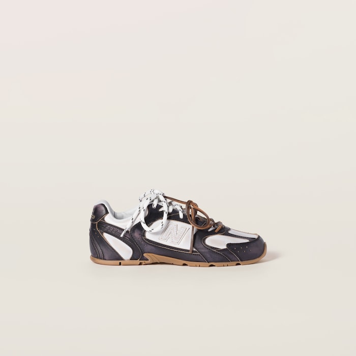 新作コレクション：new Balance X Miu Miu | ミュウミュウ公式