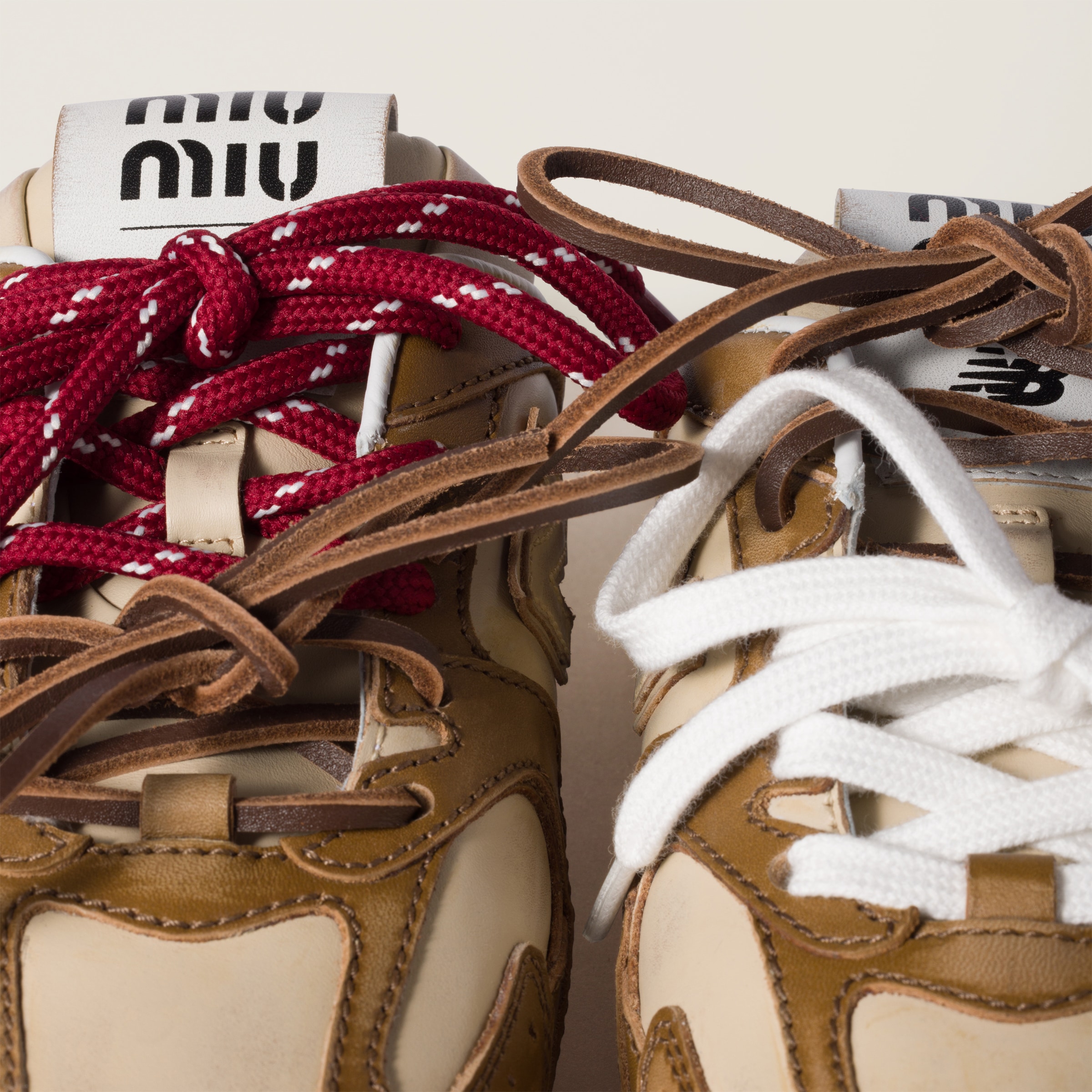 ブラウン／トラバーチングレー New Balance X Miu Miu 530 Sl