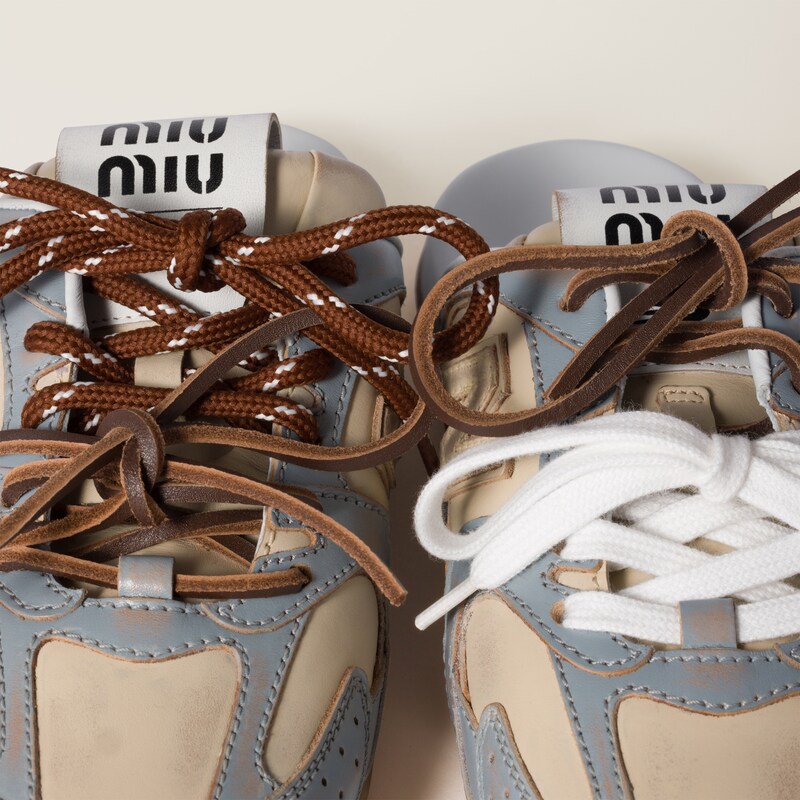 حذاء New Balance X Miu Miu 530 SL بكعب من جلد العجل بزخارف ديكو