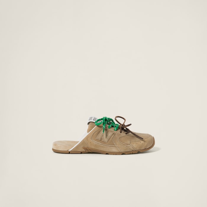 今ならほぼ即納！ Miu Miu X Balance New Ecru 530 Miu Miu | Mules Suede Faded Sl 靴