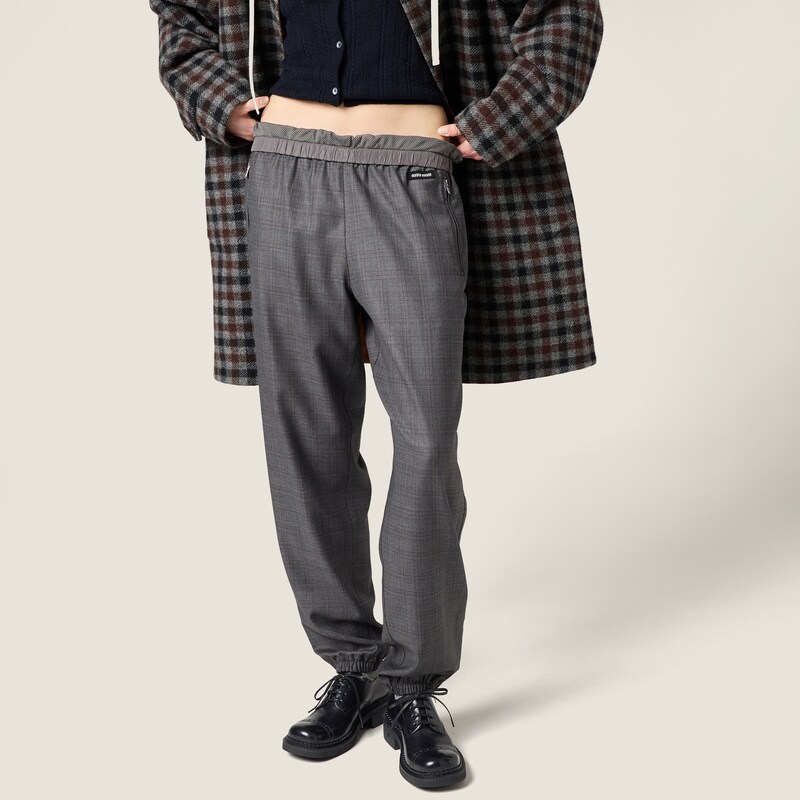 Leather brogue shoes