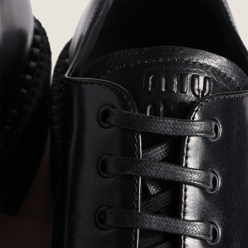 Leather brogue shoes