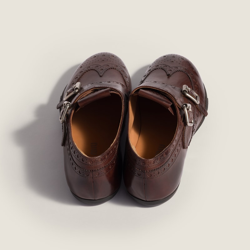 小牛皮帶扣布洛克鞋