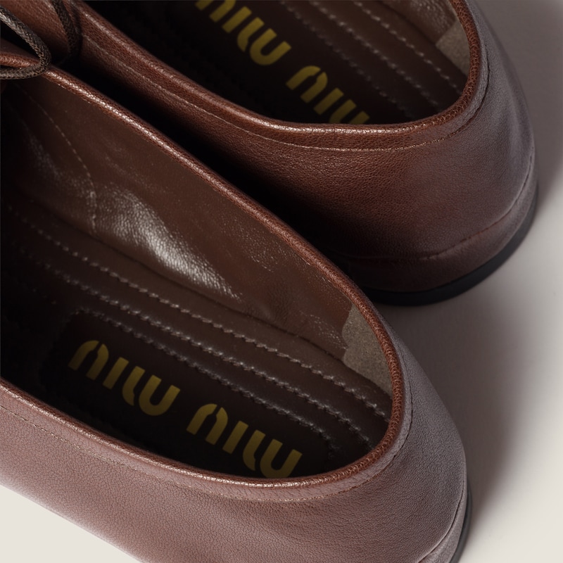 Nappa leather laced shoes